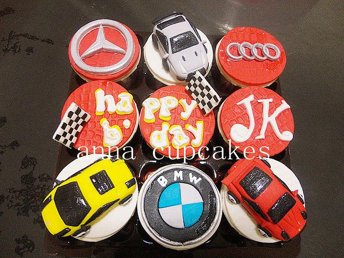 Luxury Cars cupcakes