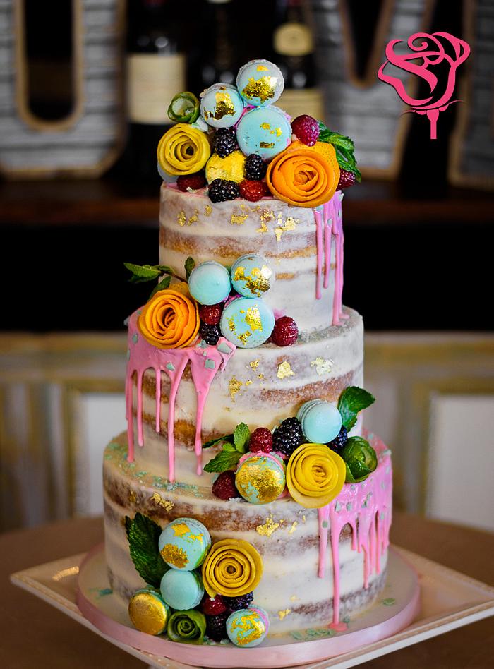 Organized Chaos Drip Wedding Cake 