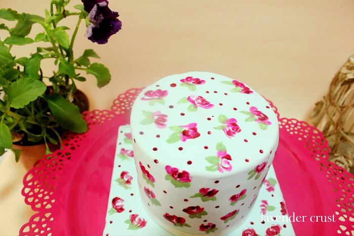 handpainted vintage box cake