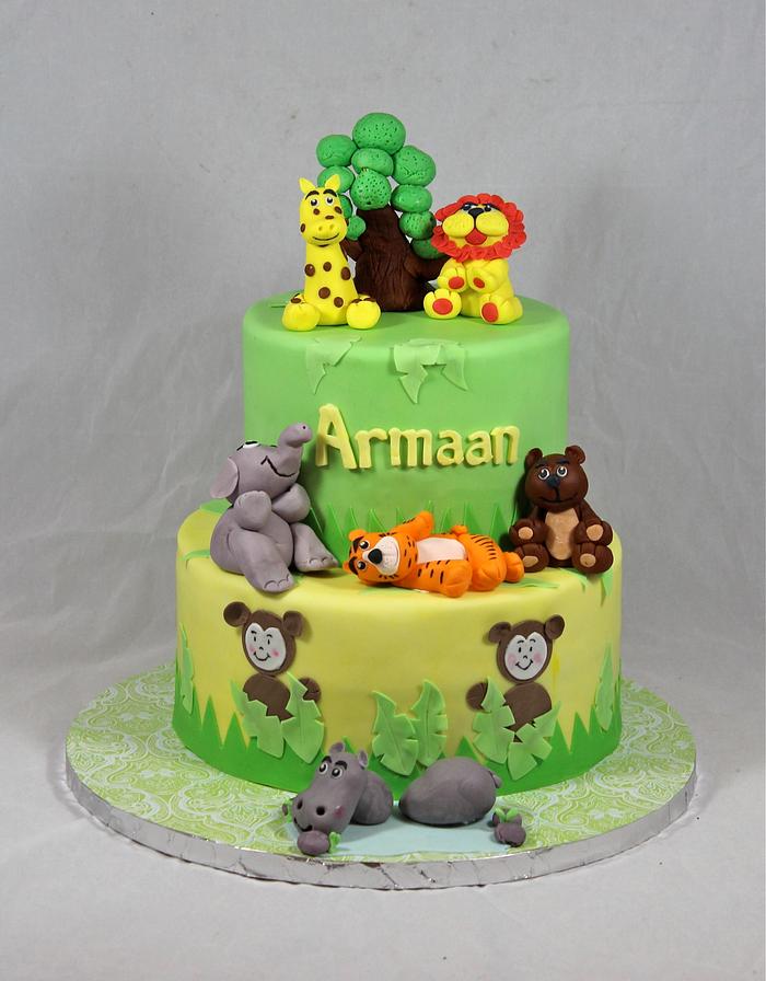 Animal kingdom cake