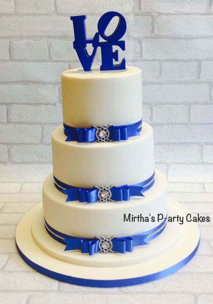 Royal Blue & Ivory wedding cake