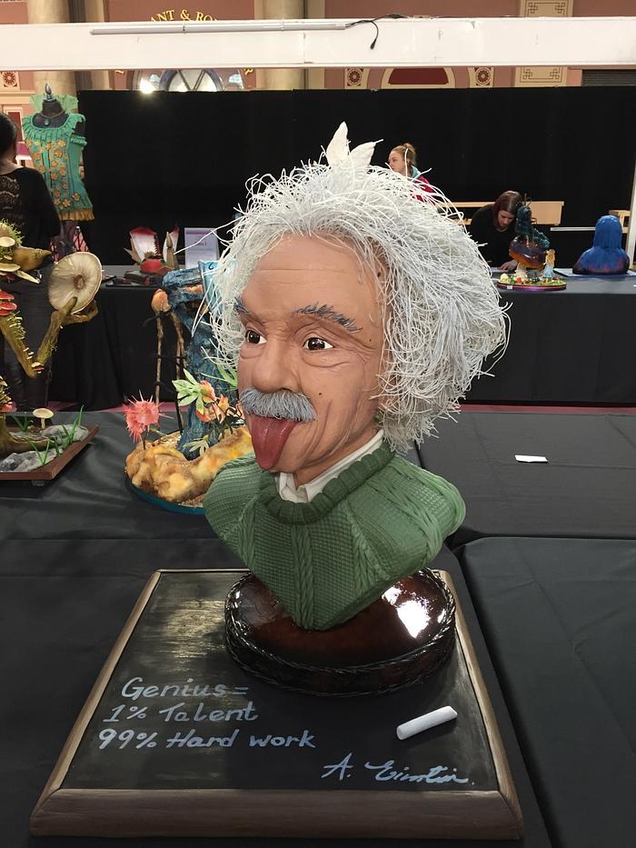 Einstein Bust - Genius in cake! 
