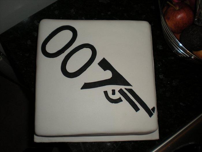 007 Cake