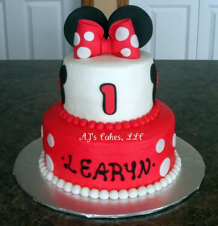 Minnie Mouse Cake