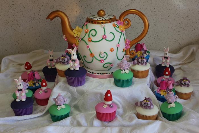 Alice in Wonderland Tea Party Cake