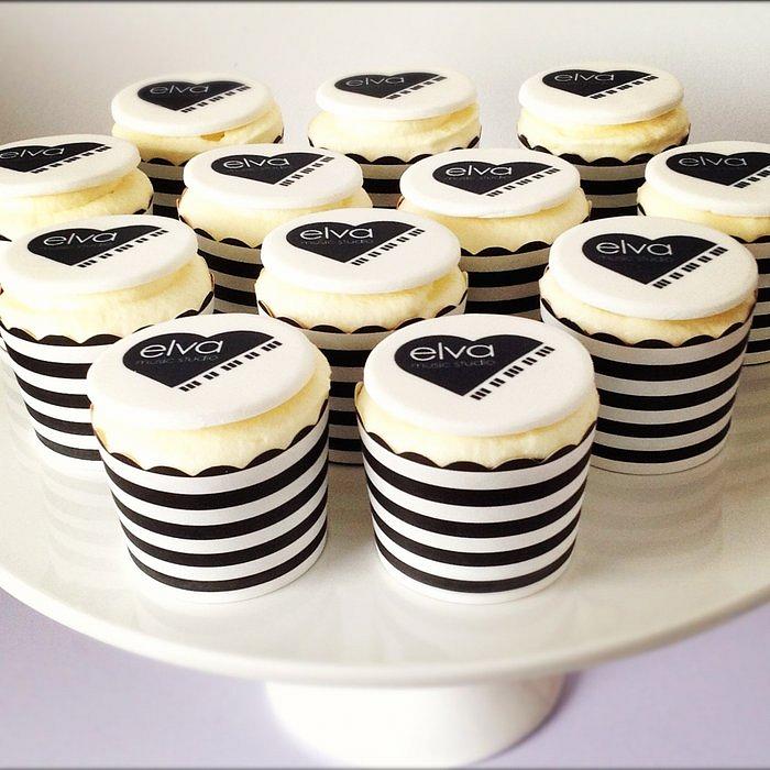 Piano Cupcakes 