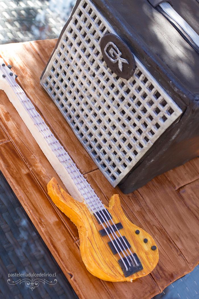 Amplifier and Bass Cake