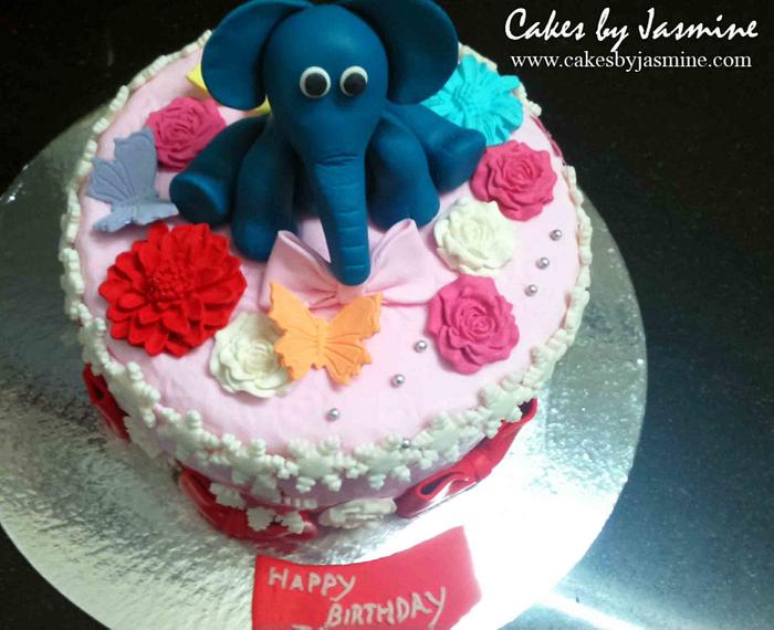 cute elephant cake