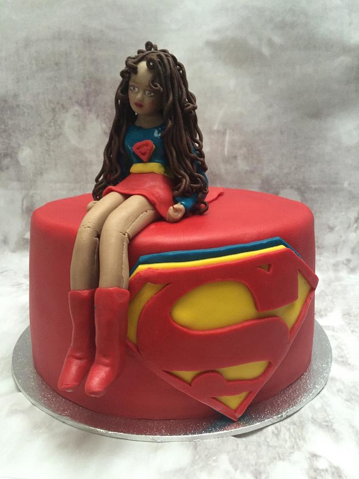Super girl cake
