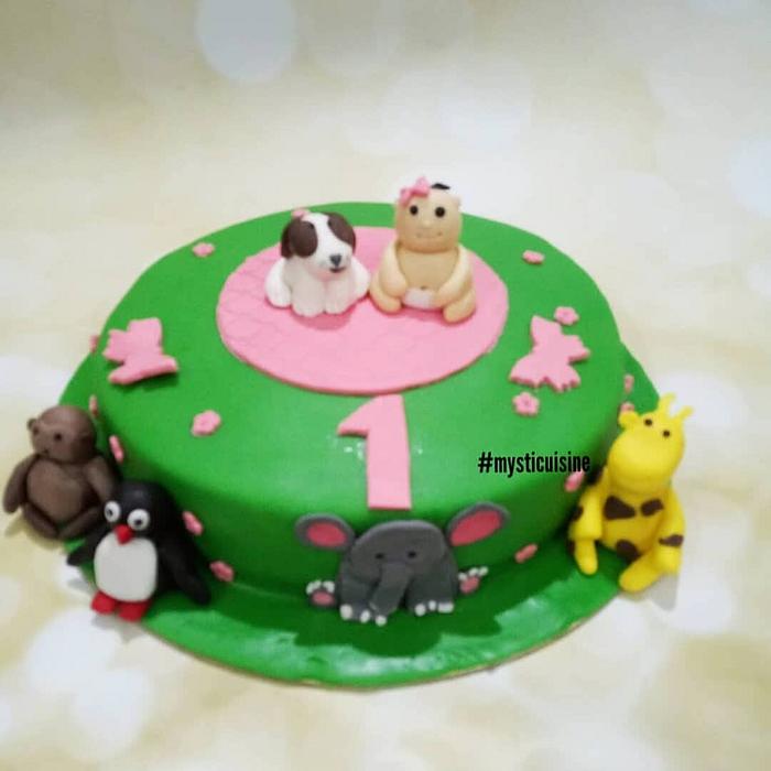 animal theme cake