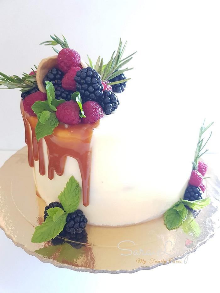Fruits and salted caramel drip cake