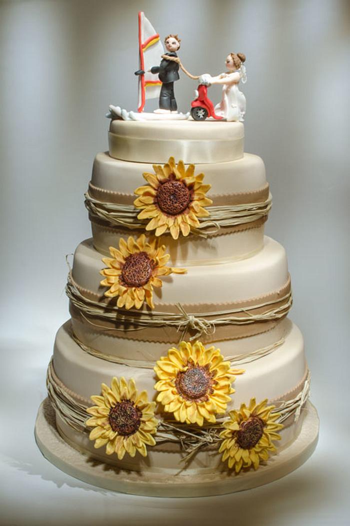 wedding cake with sunflowers