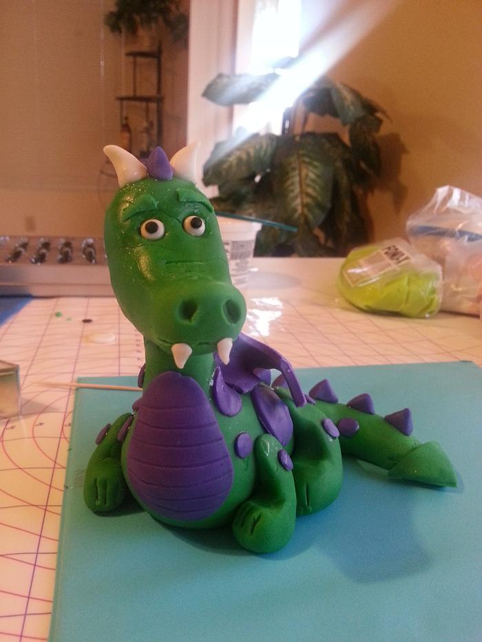 Baby dragon fondant figure