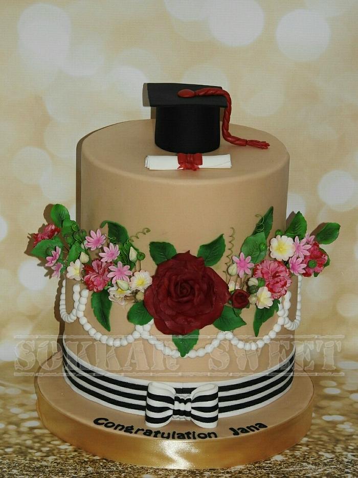 Graduation flower cake