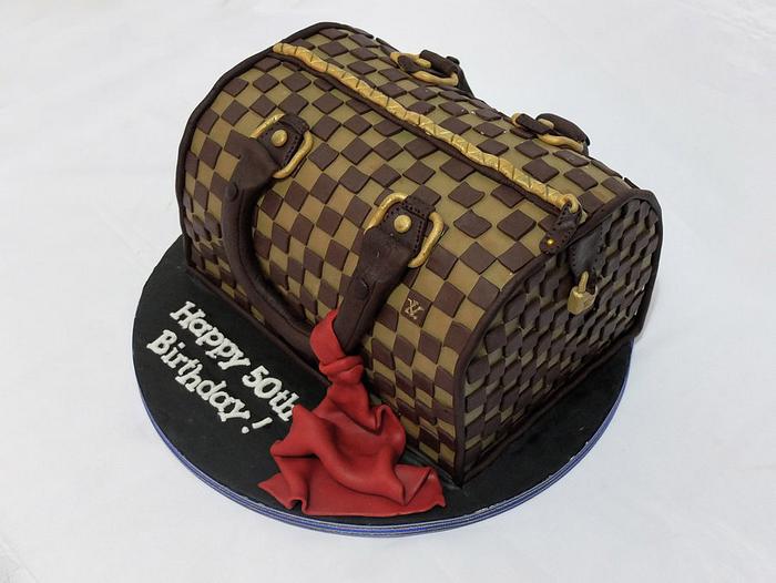 Louis Vuitton bag cake - Decorated Cake by Lolobo72 - CakesDecor