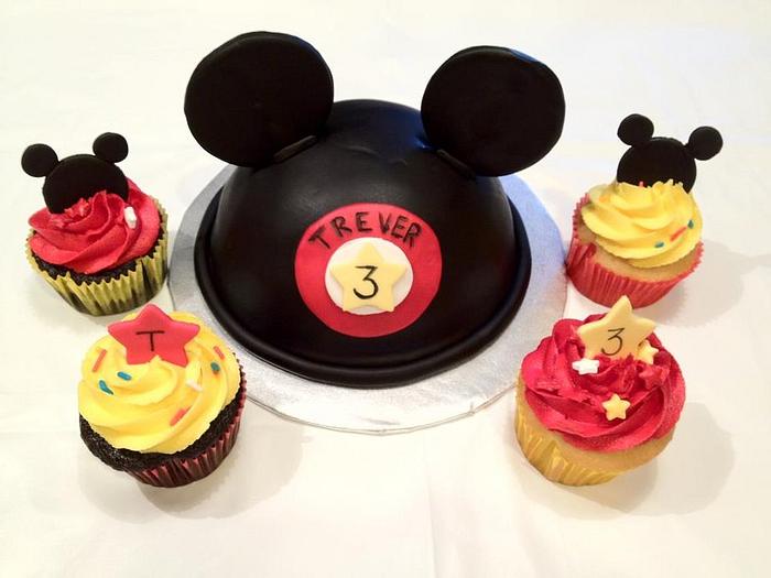 Mickey Ears w/ matching cupcakes