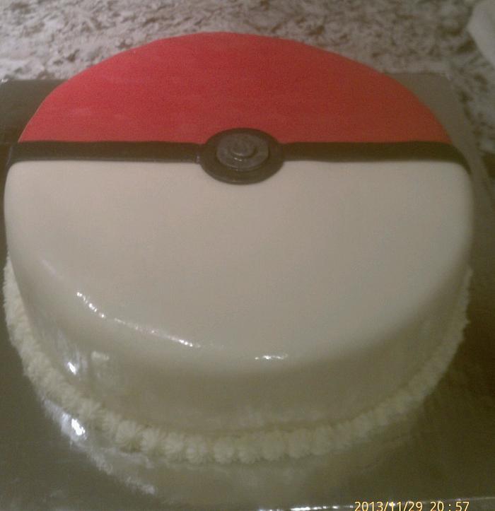 Pokemon Pokeball Birthday Cake