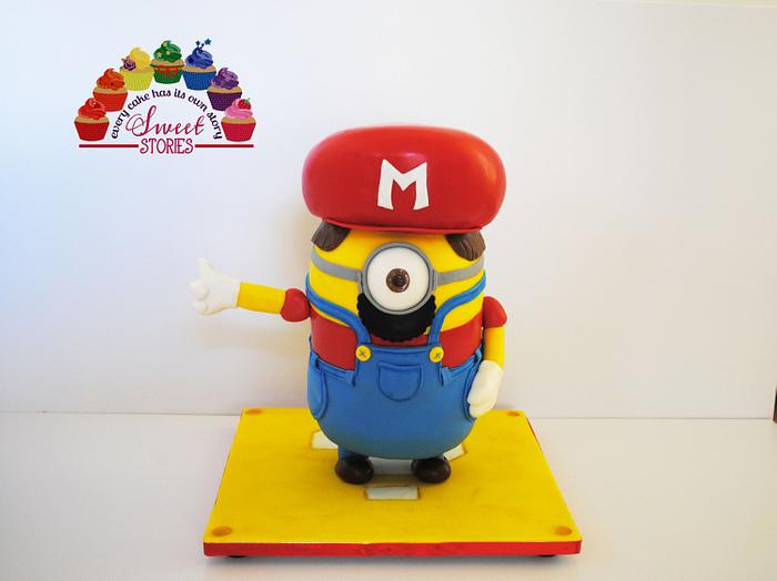 Super Mario minion cake