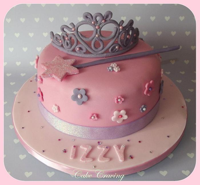 Princess tiara and wand cake