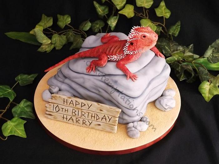 Bearded Dragon Cake