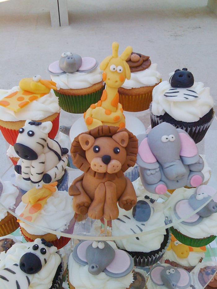 Jungle animals cupcakes