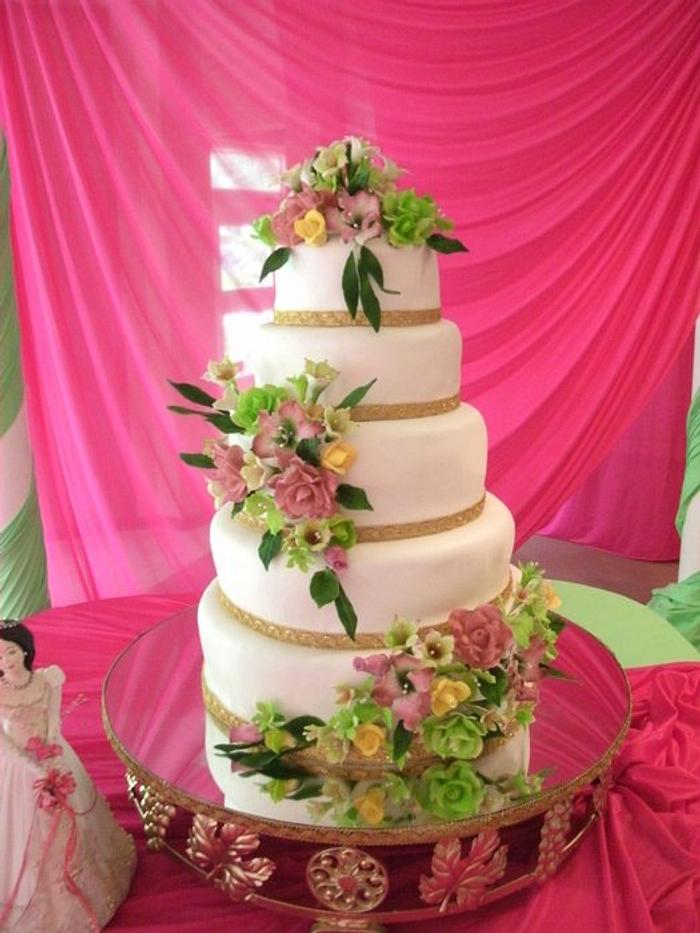                Floral Wedding Cake