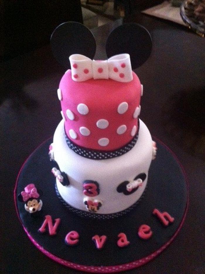 Minnie Mouse Cake 2