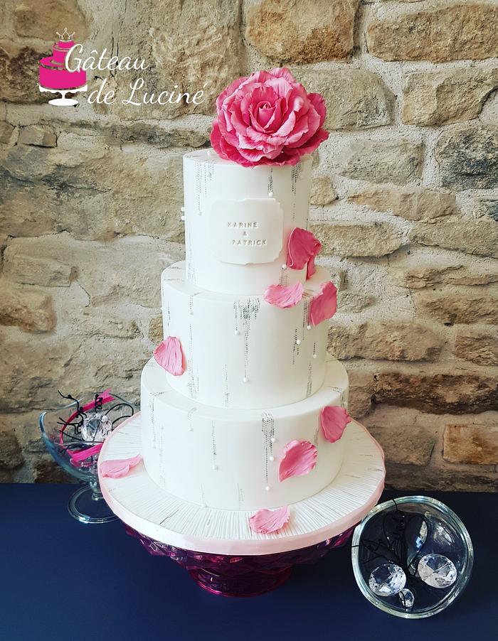 Elegent wedding cake 