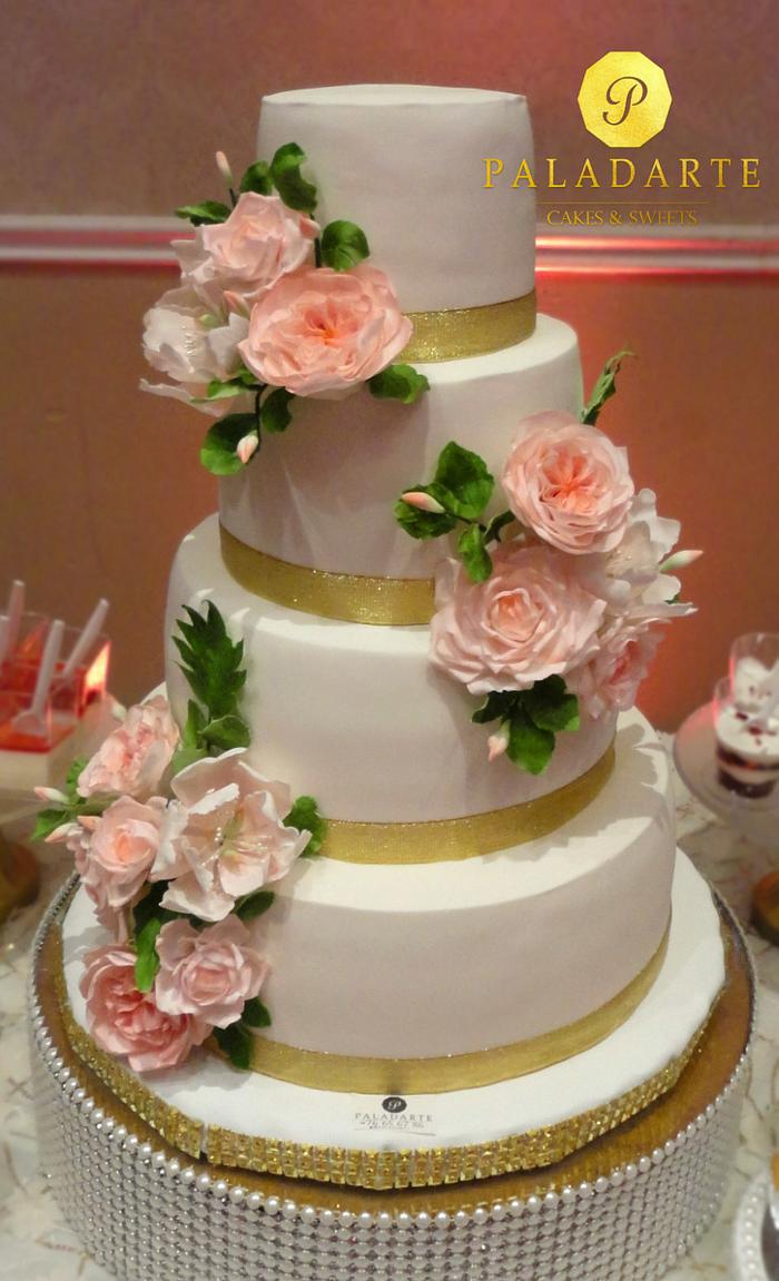Wedding Cake & dessert table