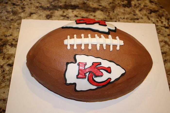 KS Chiefs football cake