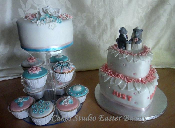 Wedding cakes set.