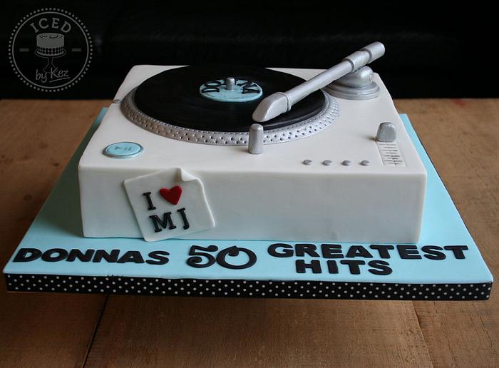 Record Player Cake with a hint of Michael Jacskon ;)