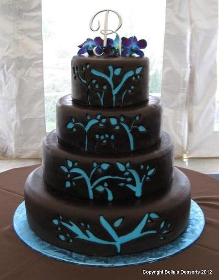 Cut out wedding cake