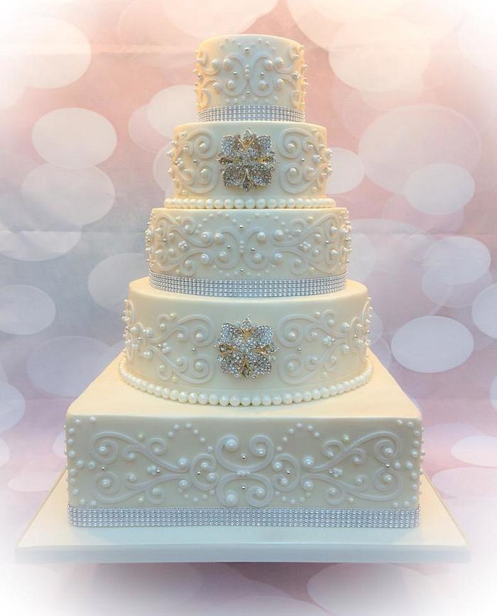 Diamonds and Pearls Wedding Cake