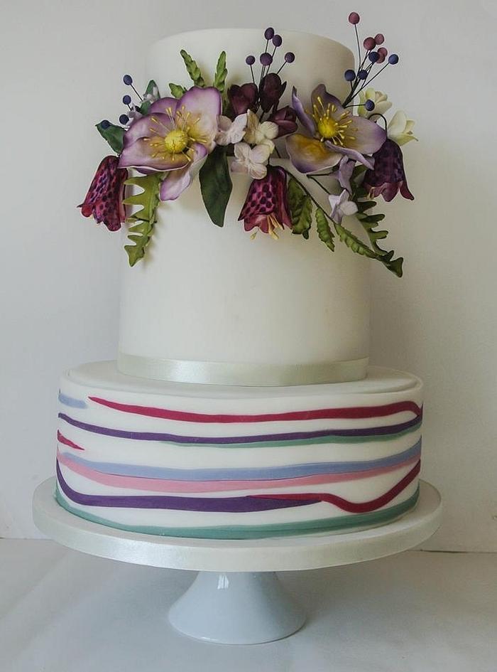 Natural Macintosh inspired flowers wedding cake  