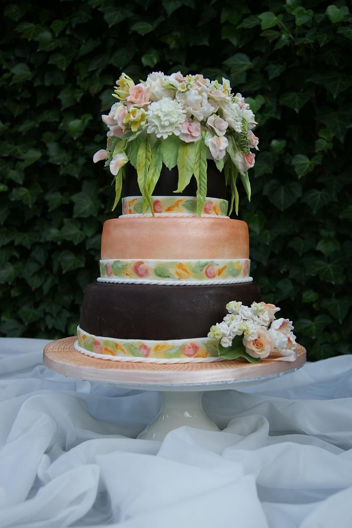 cake with flowers bouquet