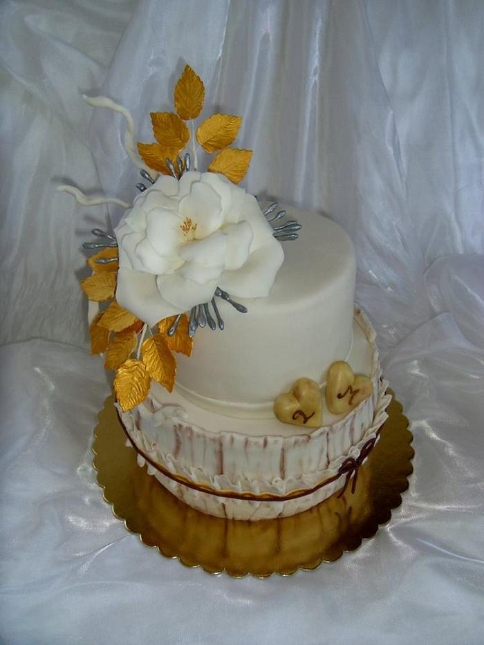 Wedding cake with tea rose 