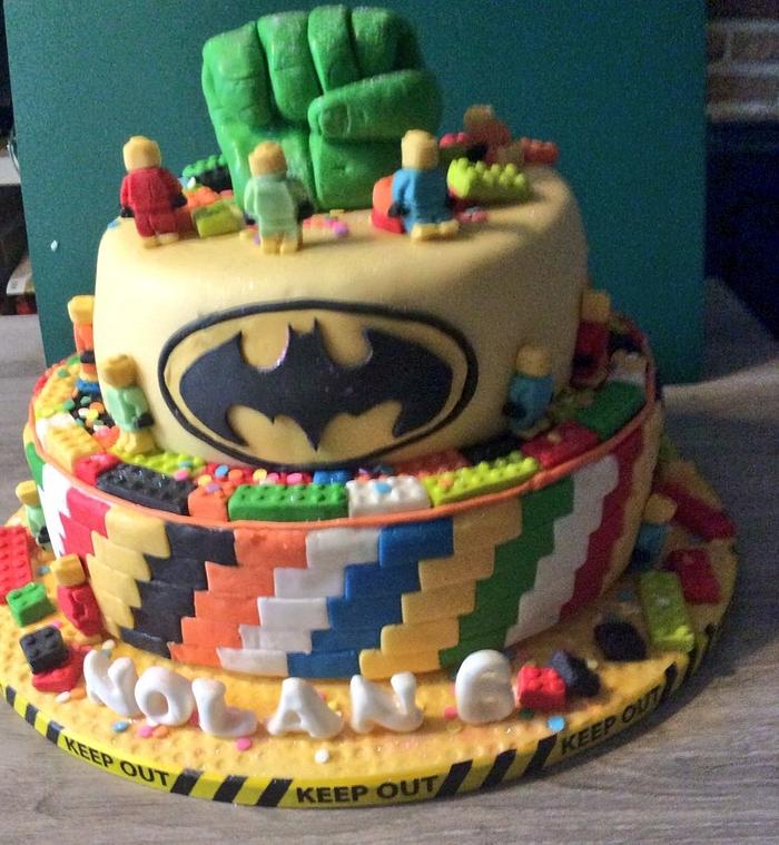 LEGO -Hero cake 