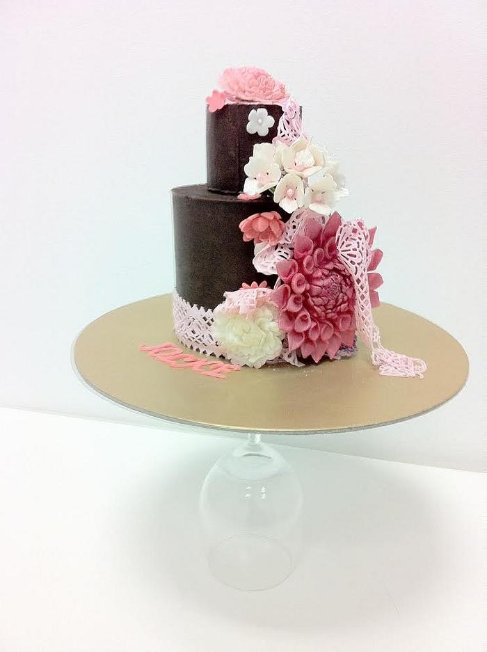 Mini cake with flowers