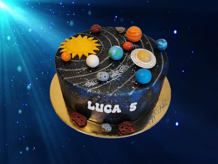 Galaxy cake 2