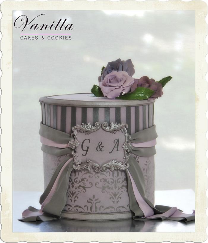 Lilac&silver engagement cake