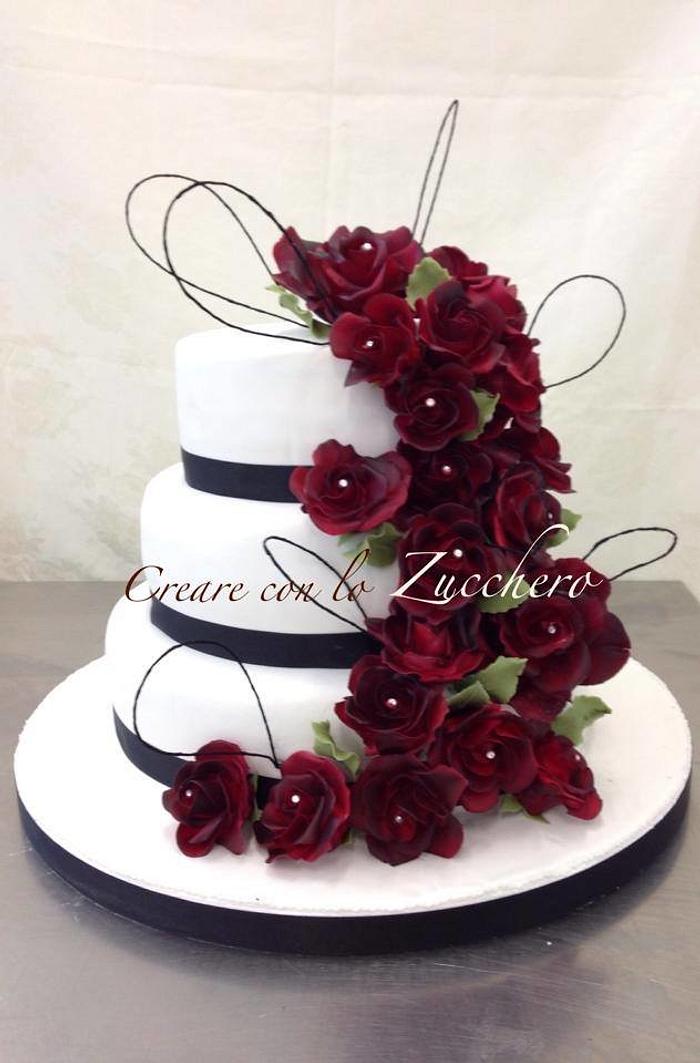 Red roses Wedding Cake