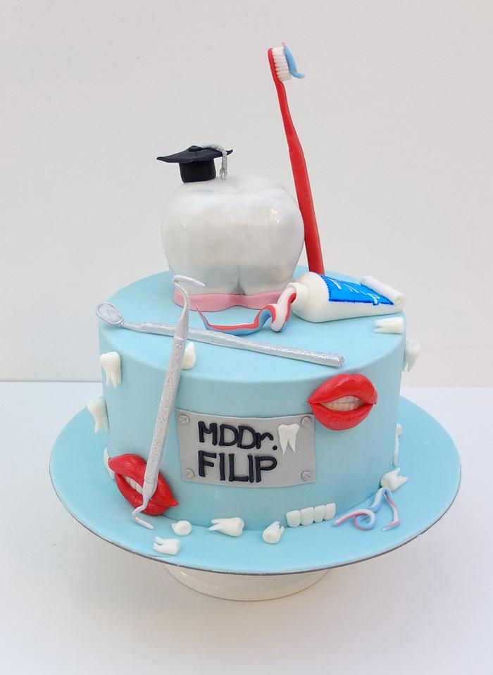 Dentist graduation cake