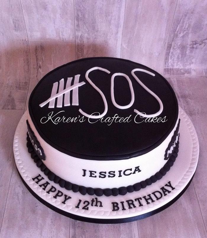 5 Seconds of Summer Cake