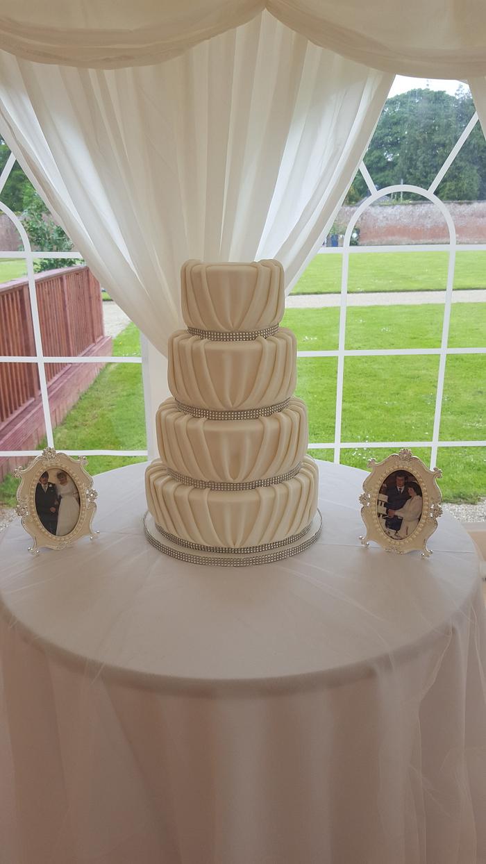 Elegant Pleated wedding cake
