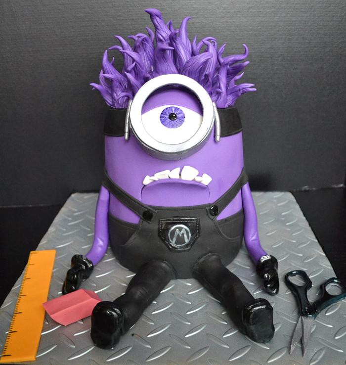 Evil minion cake