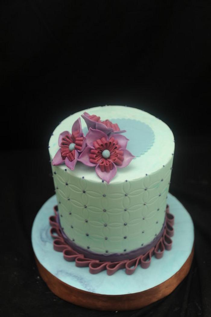 Paper Style Flowers in Fondant