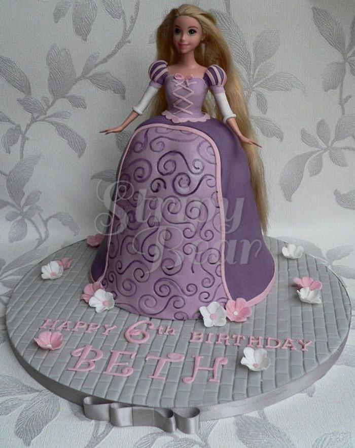Beth's Rapunzel Doll Cake