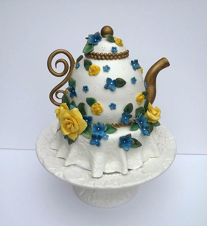 Teapot wedding cake
