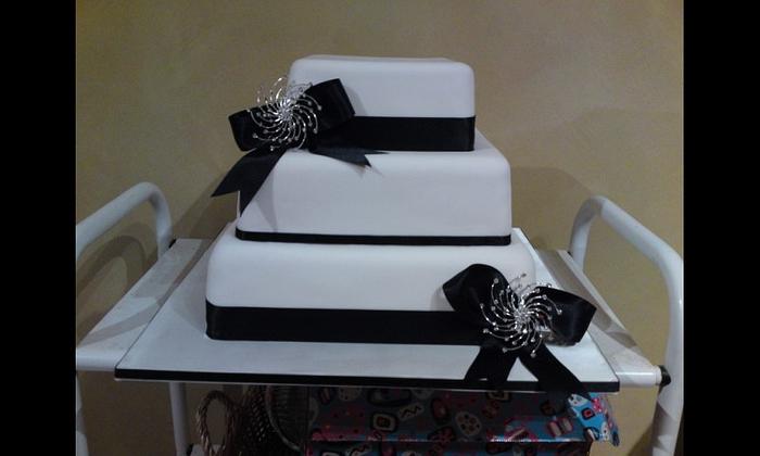 Black and white plain wedding cake